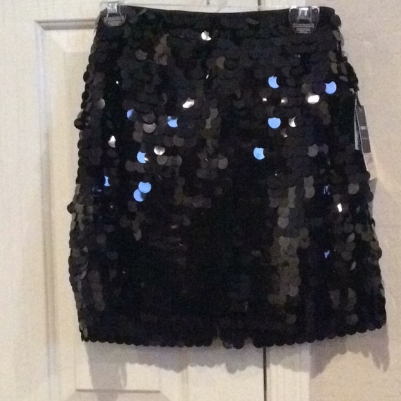Forever 21 Sequin Skirt - Picture 1 of 3